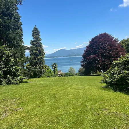 Villa Overlooking Maggiore With 3 *