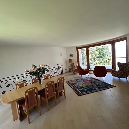 Overlooking Maggiore With 3 *