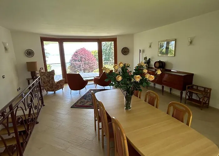 Overlooking Maggiore With 3 * 랑코