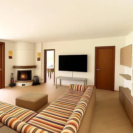 Overlooking Maggiore With 3 *