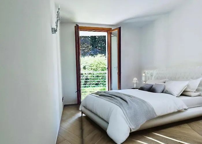 Overlooking Maggiore With 3 *