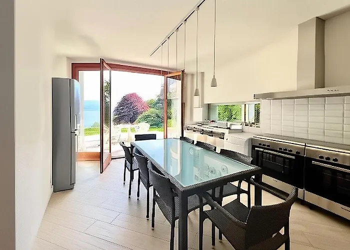 فيلة Overlooking Maggiore With 3 رانسو