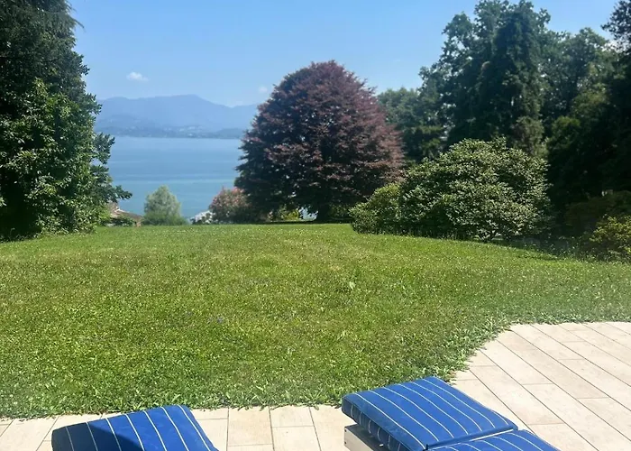 Overlooking Maggiore With 3 * Ranco